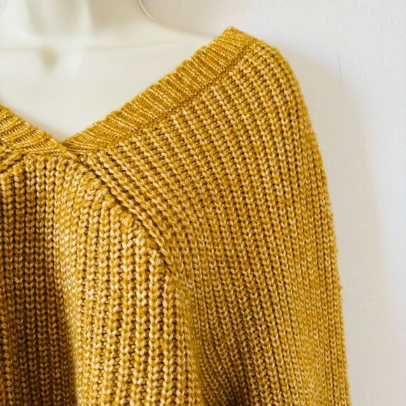 Arizona NWOT v neck v back dolman sleeve slouch sweater in M mustard yellow - Picture 4 of 9